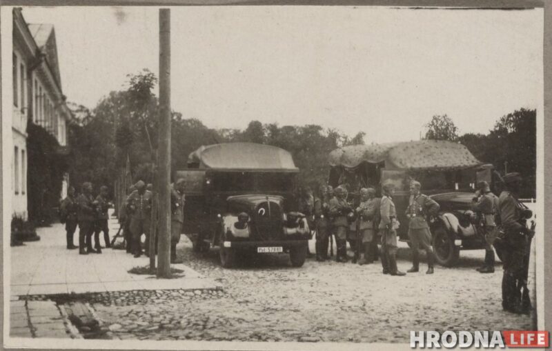 Разрушенный город и очереди евреев: смотрите уникальные снимки Гродно, которые сделал немецкий полицейский 80 лет назад