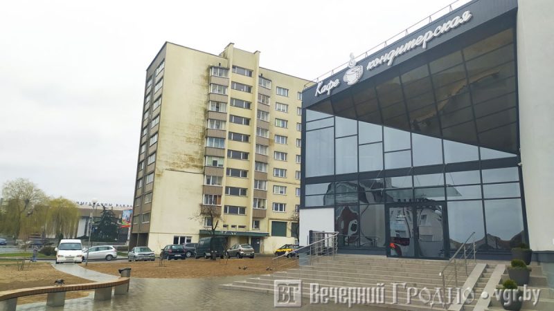 Спорную высотку у «Фиалки» построят в другом месте. Сработал “фактор Караника”?