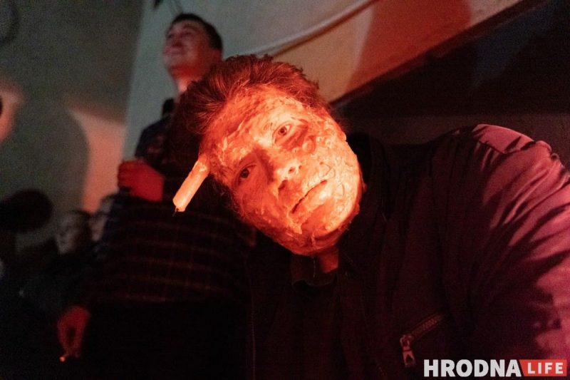 “Бармены разрисованные и атмосфера крутая”. Как отметили Хэллоуин в Гродно