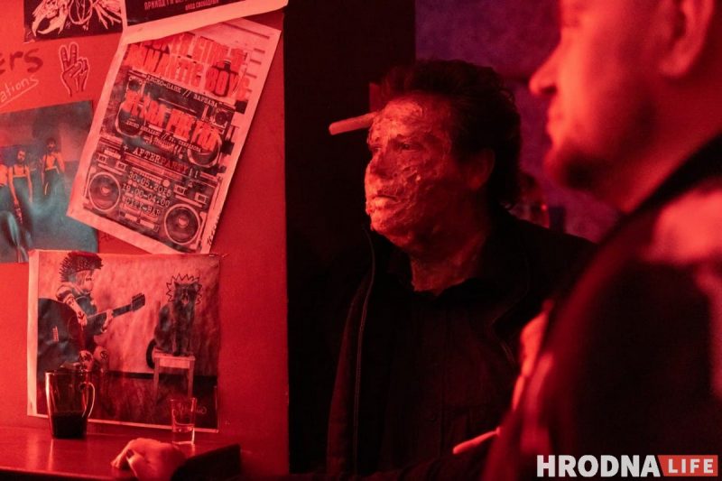 “Бармены разрисованные и атмосфера крутая”. Как отметили Хэллоуин в Гродно