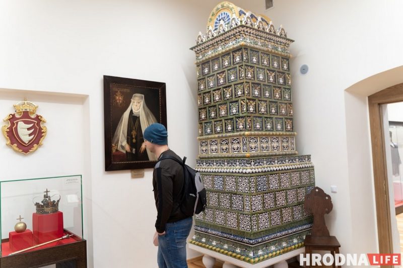 Неприступный Старый замок: Аня в инвалидной коляске попала только в один зал, Лера с ДЦП боялась спускаться по лестнице без перил