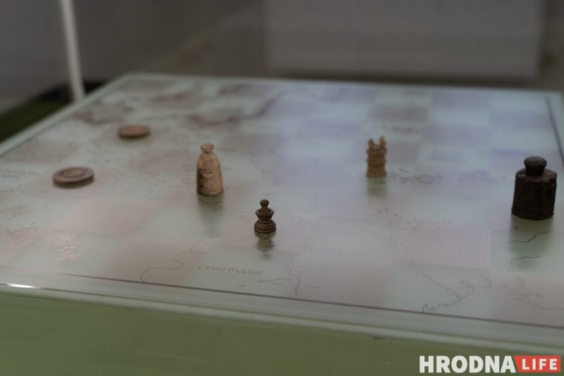 Неприступный Старый замок: Аня в инвалидной коляске попала только в один зал, Лера с ДЦП боялась спускаться по лестнице без перил