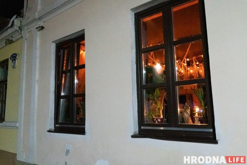 “Бармены разрисованные и атмосфера крутая”. Как отметили Хэллоуин в Гродно