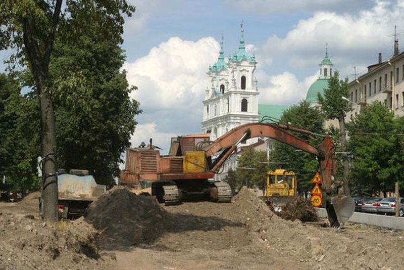 “Уничтожили за один вечер”. Как 15 лет назад Советская площадь осталась без единого дерева “Уничтожили за один вечер”. Как 15 лет назад Советская площадь осталась без единого дерева