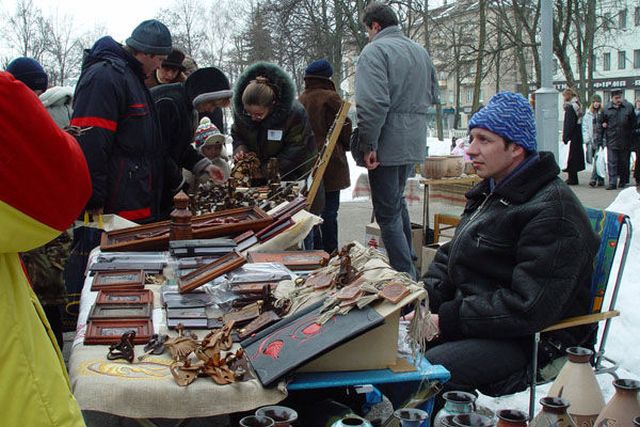 “Уничтожили за один вечер”. Как 15 лет назад Советская площадь осталась без единого дерева