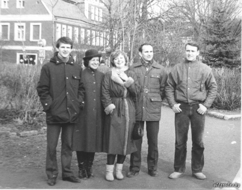 “Уничтожили за один вечер”. Как 15 лет назад Советская площадь осталась без единого дерева