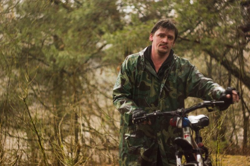 Уличный музыкант из Гродно уехал работать на Север. Теперь пилит лес Уличный музыкант из Гродно уехал работать на Север. Теперь пилит лес