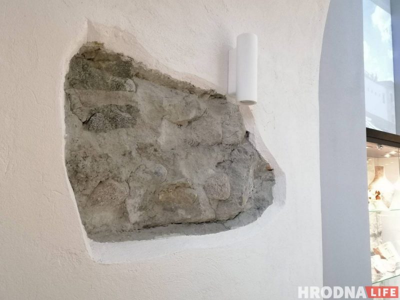 “Посмотрите под ноги”. 7 мест в Старом замке, где можно увидеть историю