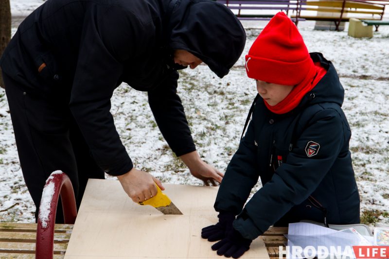 робім кармушку для птушак з фанеры