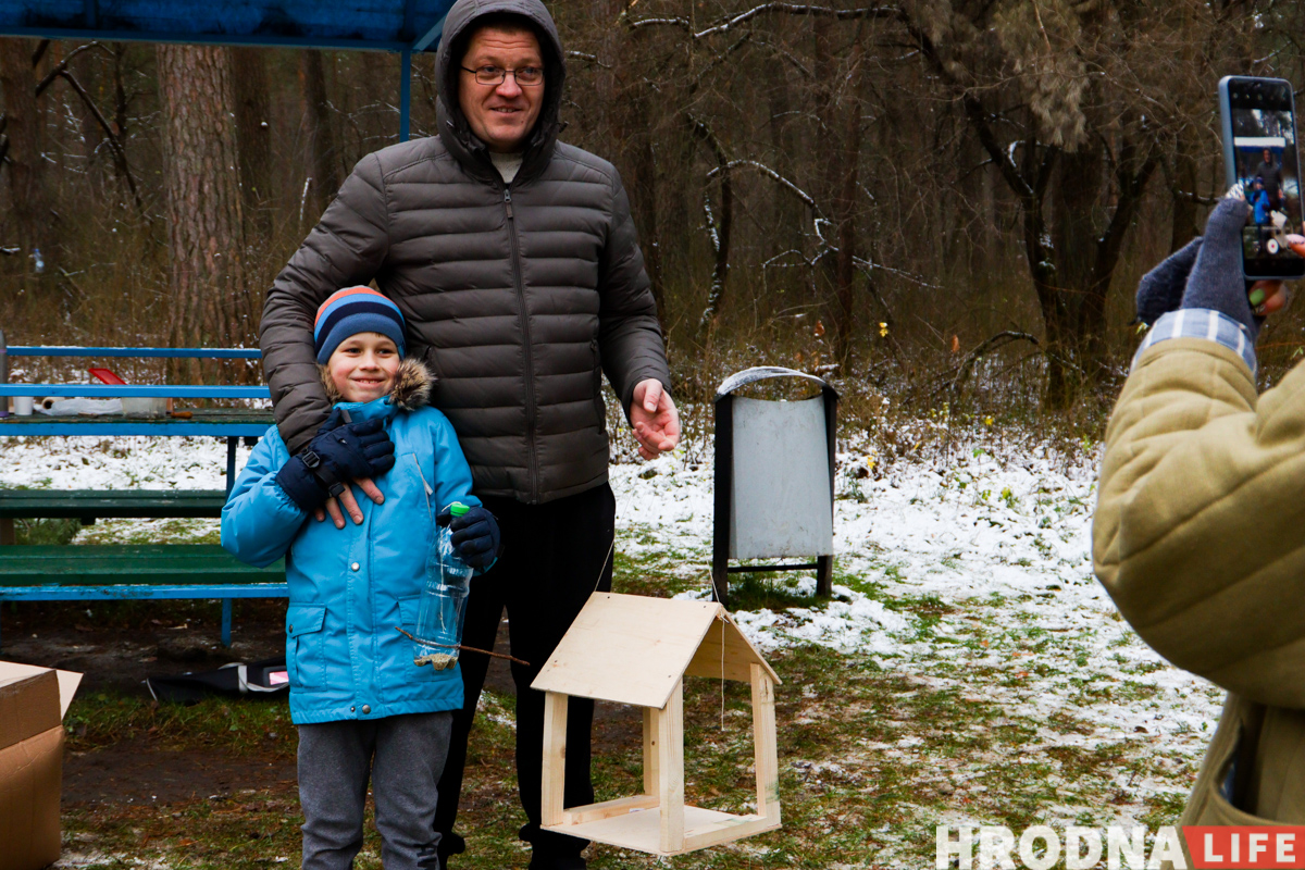 інструкцыя як зрабіць кармушку для буйных птушак з фанеры