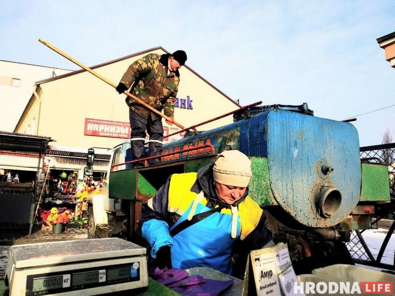 Что купить на Скидельском рынке к Новогоднему столу