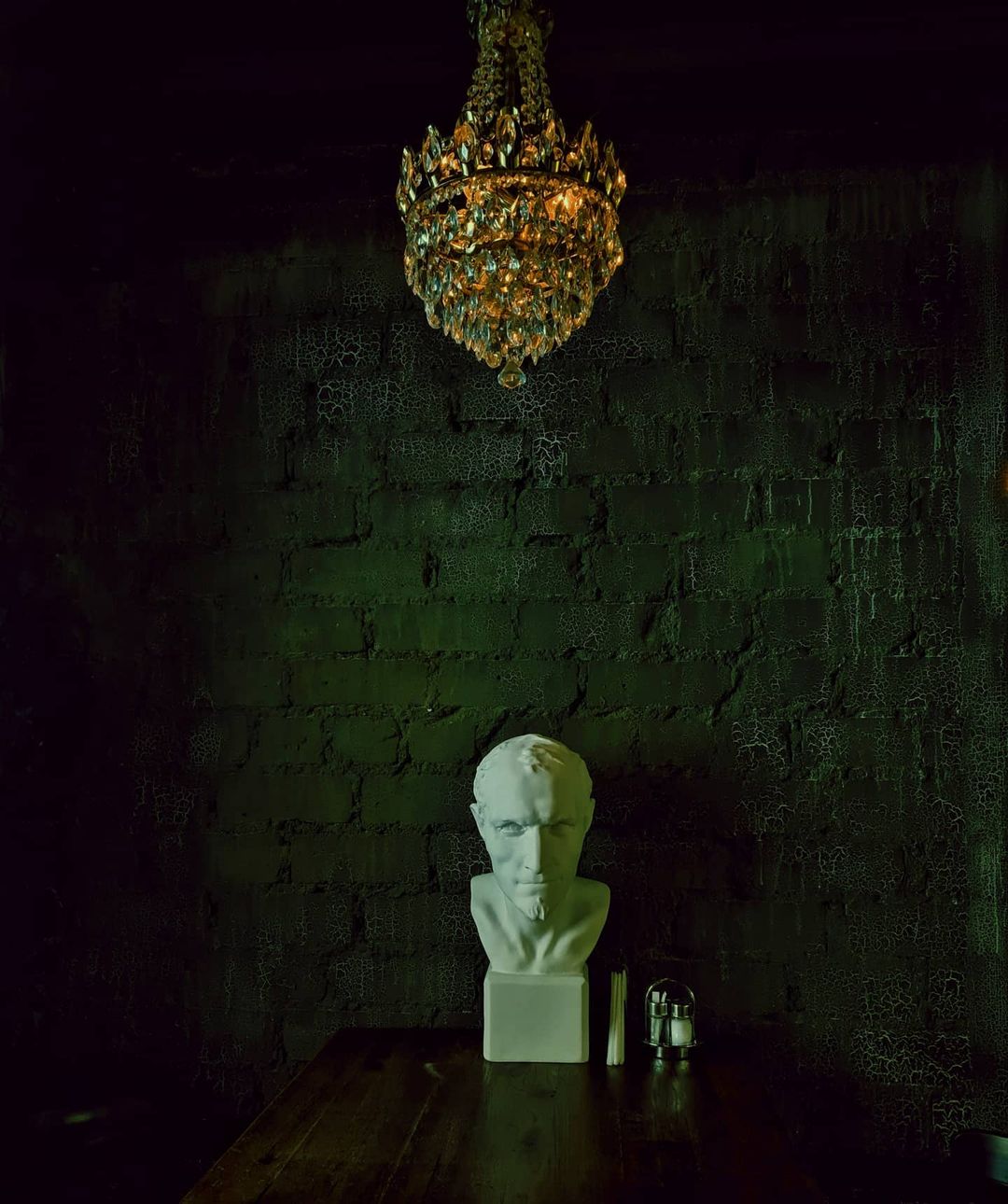 Веганский диско-бар “Сон” из Гродно открылся в Минске. Концепцию и меню сохранили