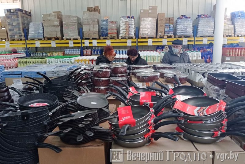 В Гродно открыли самый большой в городе магазин сети “Светофор”