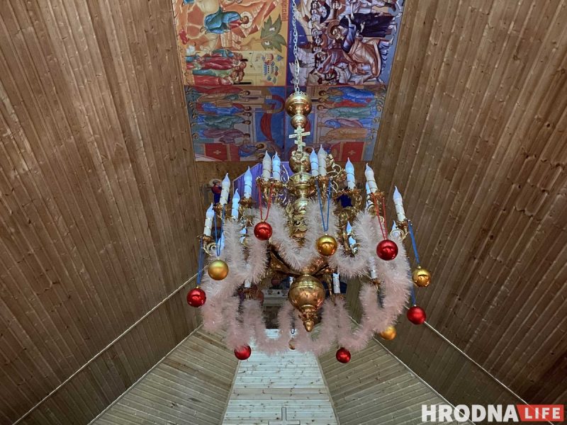 Как украсили гродненские храмы перед православным Рождеством