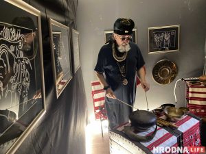 “Звуки линиями упали на бумагу”. Иван Кирчук рассказал, куда ведут «Лабиринты звука» “Звуки линиями упали на бумагу”. Иван Кирчук рассказал, куда ведут «Лабиринты звука»