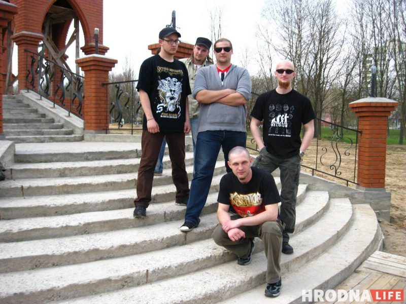 «Бывших гитаристов не бывает». Артём «Колян» Пузыня заново записал альбом, над которым работал 10 лет назад