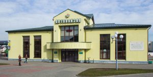 Продают места, стоят в очереди, привозят товары: 5 способов заработка на “закрытых” границах Продают места, стоят в очереди, привозят товары: 5 способов заработка на “закрытых” границах