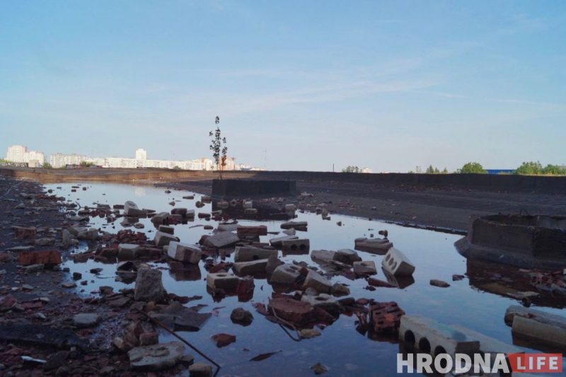 З іншапланетнай базы – у склад для малака. Самы таямнічы даўгабуд Гродна чакаюць перамены