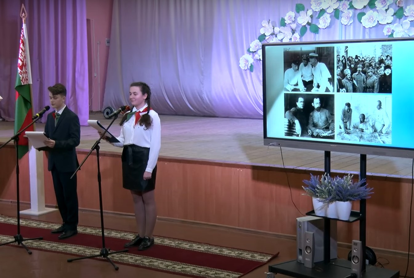 Гродзенскую гімназію перайменавалі першай - у гонар Дзяржынскага. Восенню пераймянуюць ўсе школы