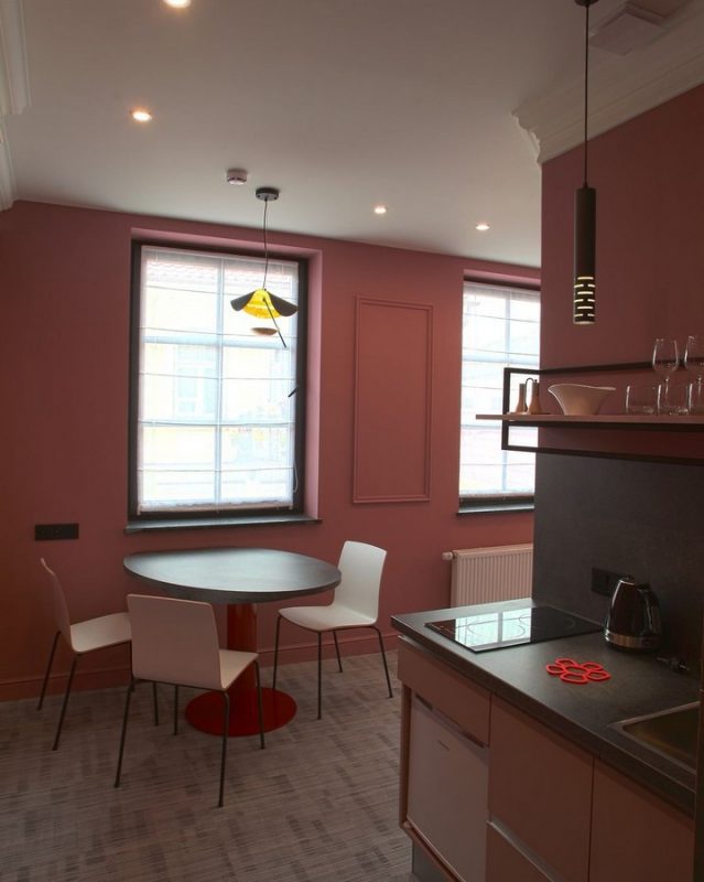 В Гродно на Урицкого заработал первый в Беларуси бесконтактный отель - без персонала и с электронными ключами