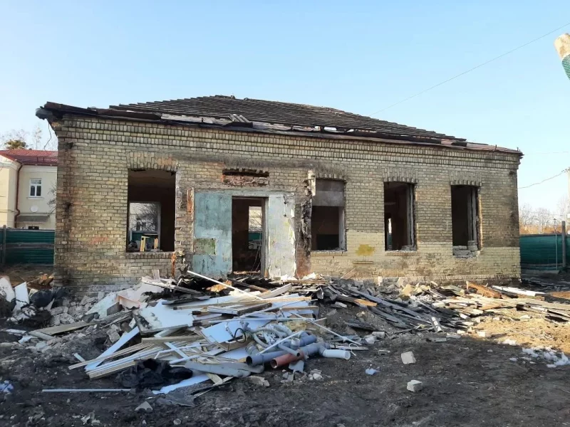 Столетнее здание на 17 Сентября в Гродно после реконструкции станет двухэтажным