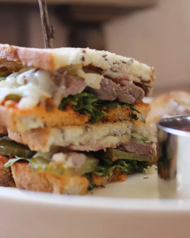 Восемь заведений открылись, шесть - закрылись. Как изменилось количество кафе и баров в Гродно за полгода