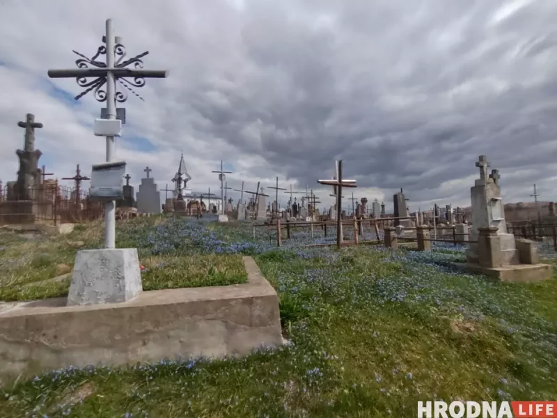 В 90-х - крошка, сейчас - гранит. Существует ли "кладбищенская мода" и сколько она стоит Старыя могілкі ў Гродне