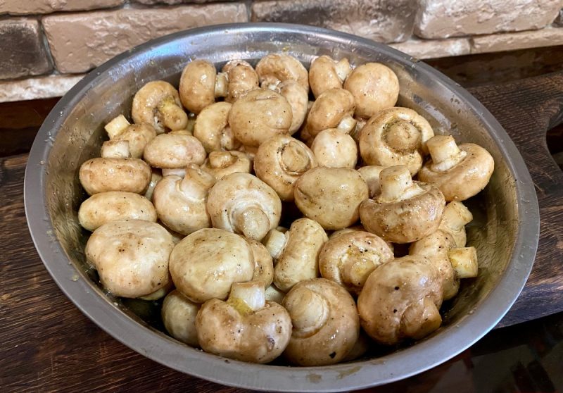 Готовим на мангале: 5 простых и вкусных рецептов на углях