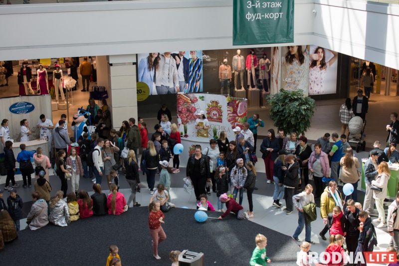 “Пончики разобрали за 15 минут”. В Гродно прошел дегустационный фестиваль