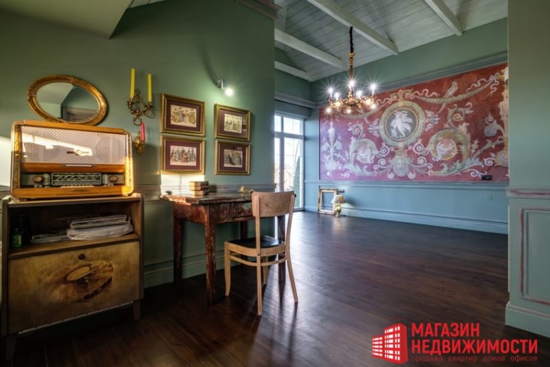 Ад $ 300 000 да $ 700 000. Як выглядаюць самыя дарагія катэджы, якія прадаюцца ў Гродне