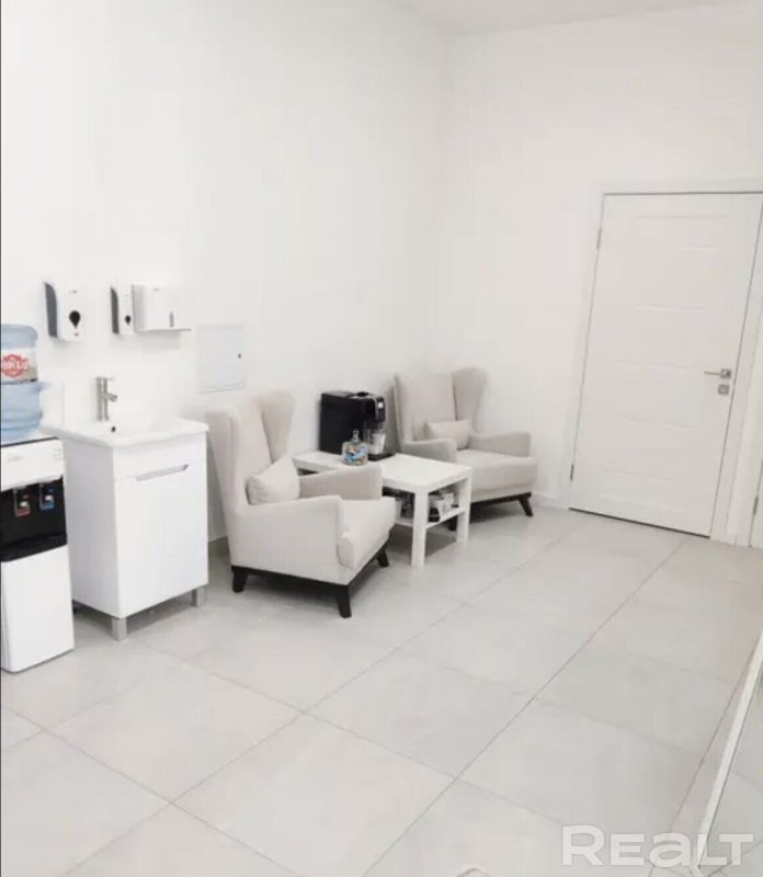 Салоны красоты, бары и хостел. Какой готовый бизнес можно купить в Гродно?