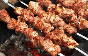 Готовим на мангале: 5 простых и вкусных рецептов на углях Готовим на мангале: 5 простых и вкусных рецептов на углях