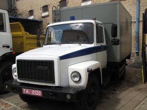 Купить автозак за 11 000 рублей, либо милицейский УАЗик за 6000. Какую старую технику продают государственные учреждения Купить автозак за 11 000 рублей, либо милицейский УАЗик за 6000. Какую старую технику продают государственные учреждения