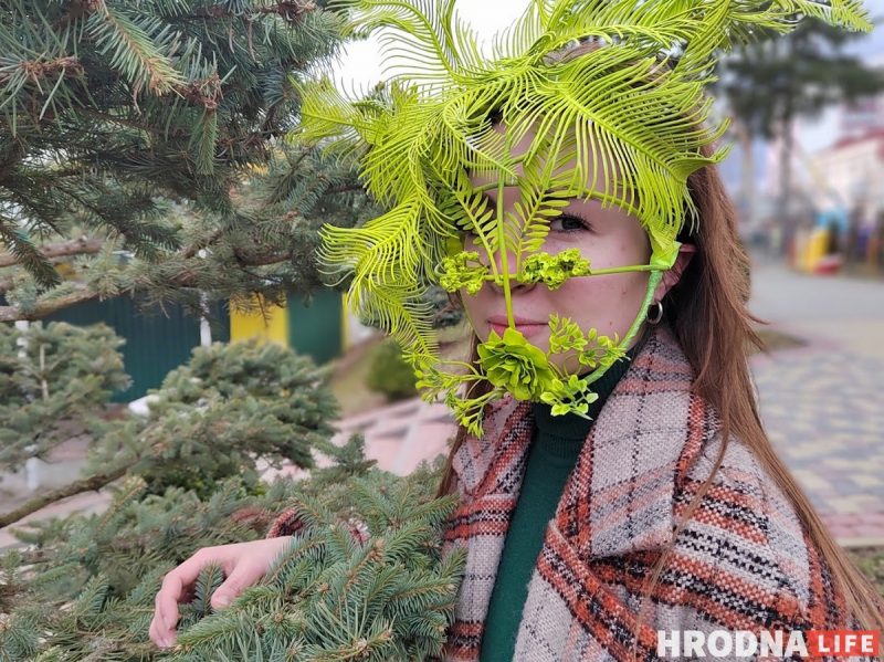 “Делаю, что нравится”. Гродненка рассказала о хобби, в котором есть место черепу коровы и павлиньему хвосту