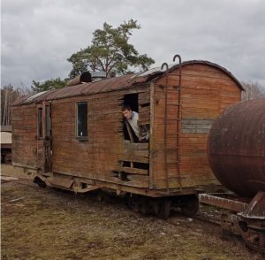 Единственный в Беларуси музей узкоколеек откроют под Лидой. Как кучка энтузиастов спасают технику и дороги