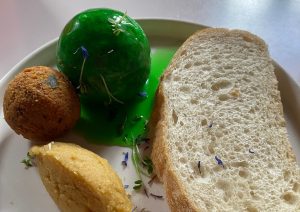 Кошерная еда, кровавый навет и вторая душа. Еврейский Гродно раскрылся по-новому - через еду и детские игры кошерная еда