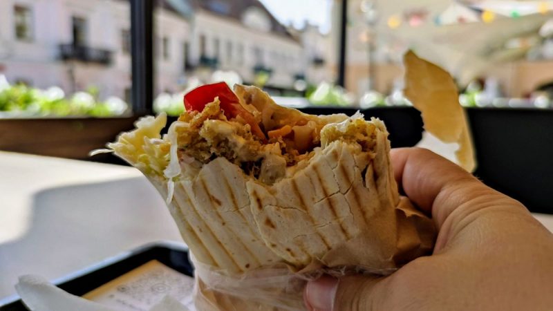 От 4 до 12 рублей. Где съесть фалафель в Гродно - шариками, в лаваше, в тортилье и в бургере