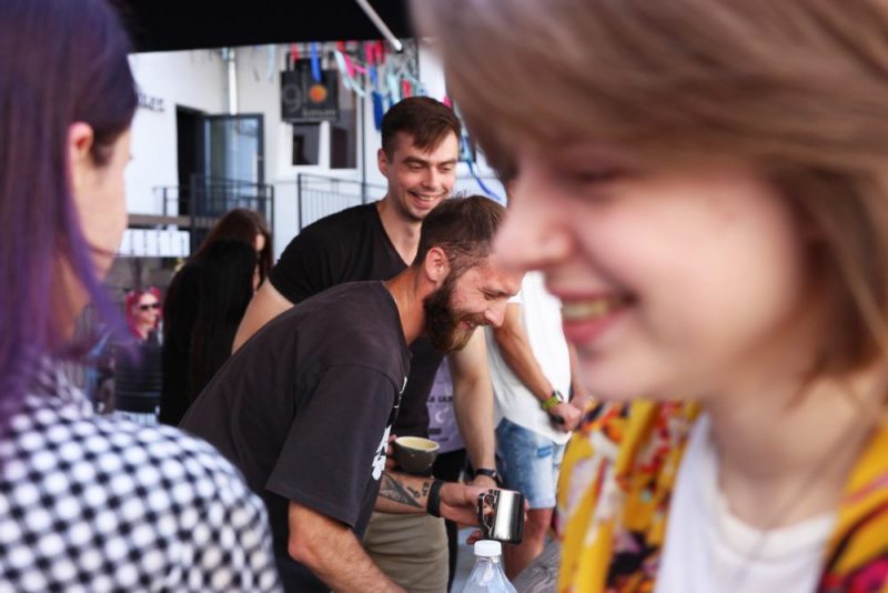 "Ты ў старасці таксама будзеш каву людзям разносіць?" У Гродне прайшоў другі латэ-арт-батл