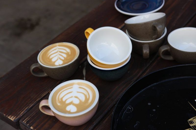 "Ты ў старасці таксама будзеш каву людзям разносіць?" У Гродне прайшоў другі латэ-арт-батл