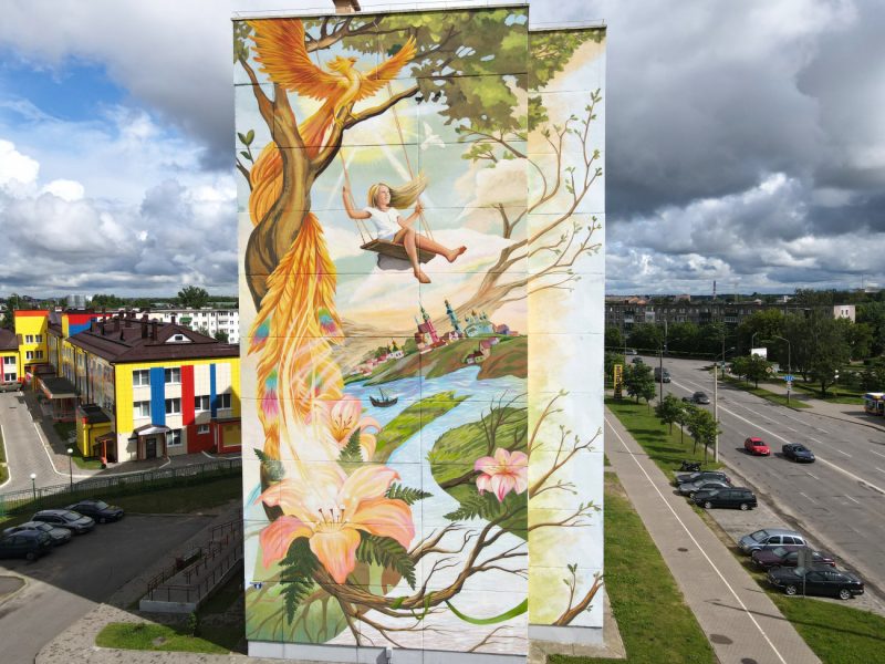 У цэнтры Ліды з'явіўся мурал пра каханне, старажытныя плямёны і гарадскую культуру
