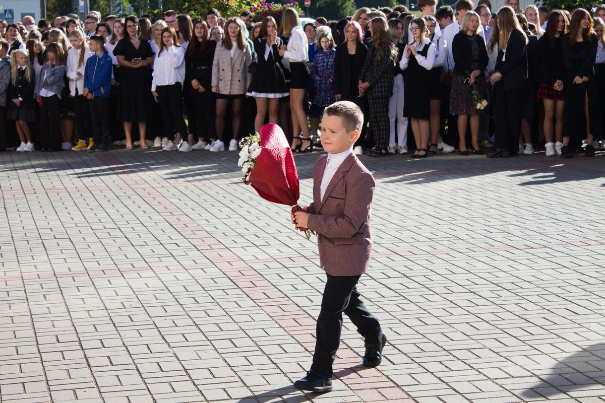 Линейка на 1 сентября 2022 в школе №37 в Гродно