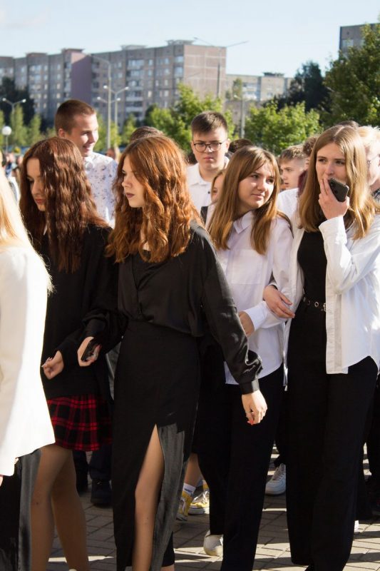 В школах Гродно прошли праздничные линейки (ФОТО)