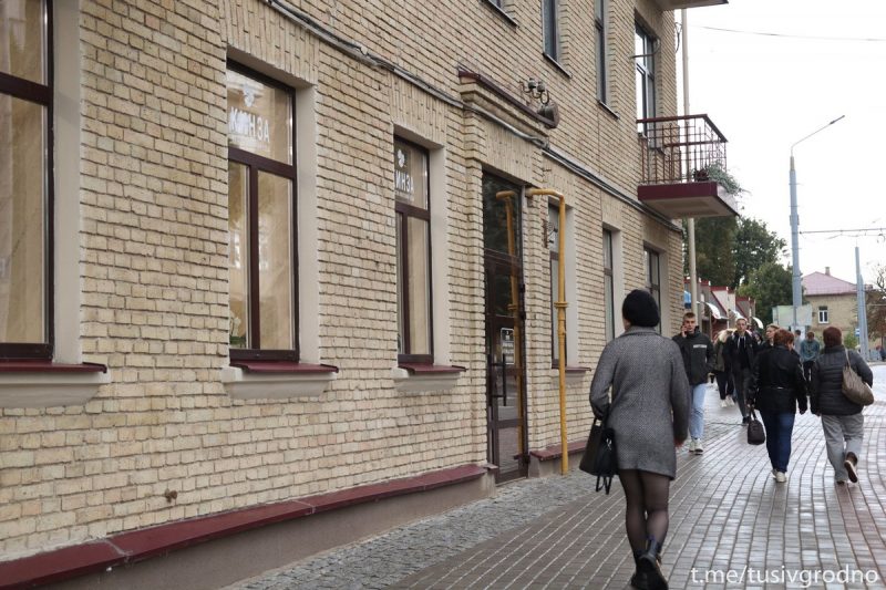 Узбекскі плоў і фермерская мяса для шаурмы. На Дзяржынскага адкрылася новае кафэ «Кінза»