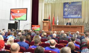 Коллективный Запад и подготовка к войне. О чем говорили руководители силовых ведомств рабочим на "Азоте" Гродно Азот Вольфович