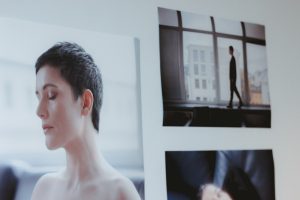 «Про рак. Истории белорусок». Фотовыставку о женщинах, которые проживают рак груди, открыли в Вильнюсе «Про рак. Истории белорусок». Фотовыставку о женщинах, которые проживают рак груди, открыли в Вильнюсе