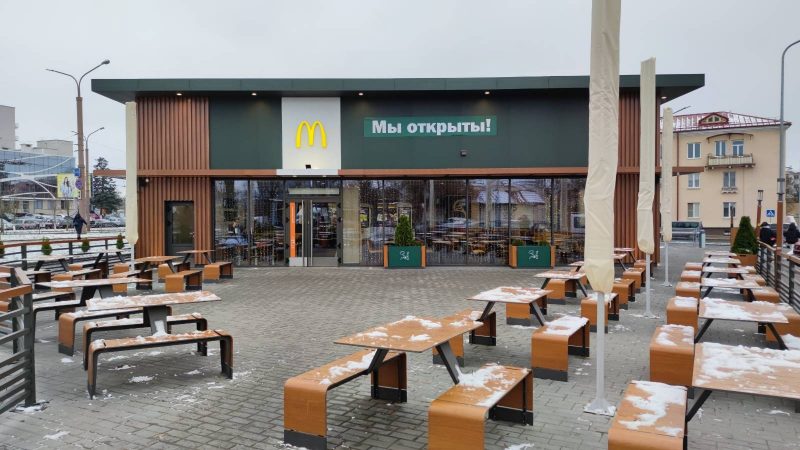 Обещали закрыться, но передумали? Макдональдс в Беларуси еще не всё
