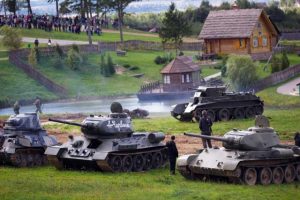 Более $ 100 000 потратили профсоюзы на экскурсии медиков на “Линию Сталина”