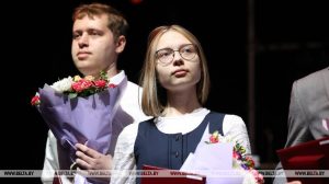 Стипендиатов фонда талантливой молодежи будут лишать выплат и звания за "политические" статьи. Деньги заставят вернуть