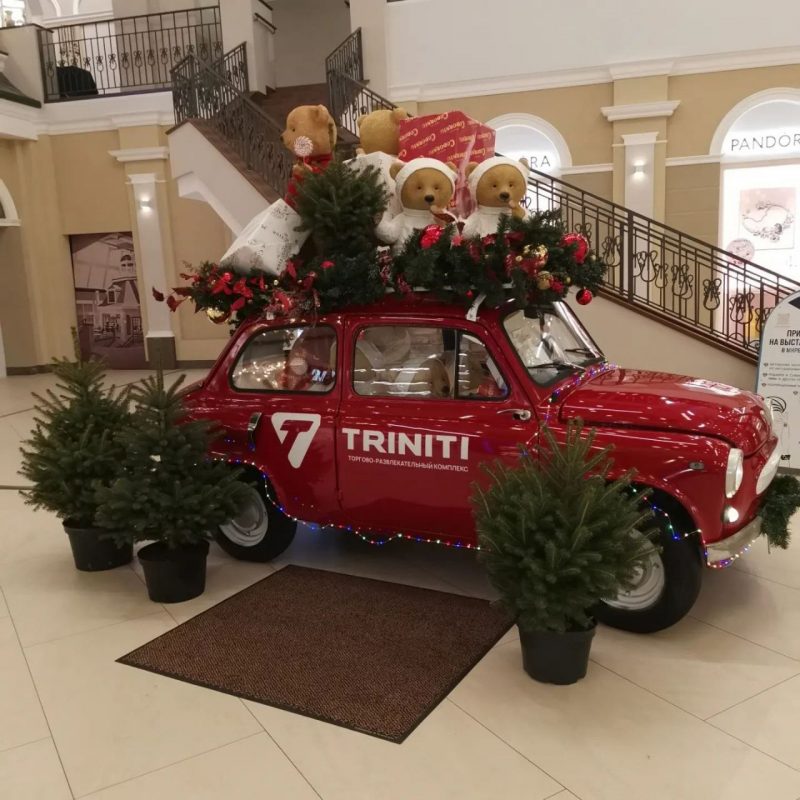 Телефонная будка в Triniti, кофейня в стиле Гарри Поттера и бокалы на Советской. Как Гродно приготовился к Новому году