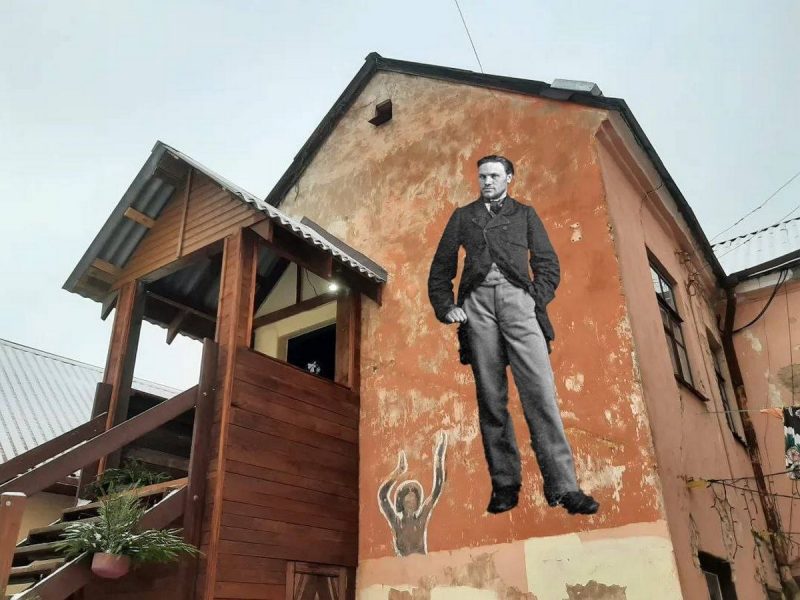 "Учите историю, она на нашей стороне". Василий Герасимчик о "коллективном Калиновском" и опасности тушения костров бензином Каліноўскі у Гродне